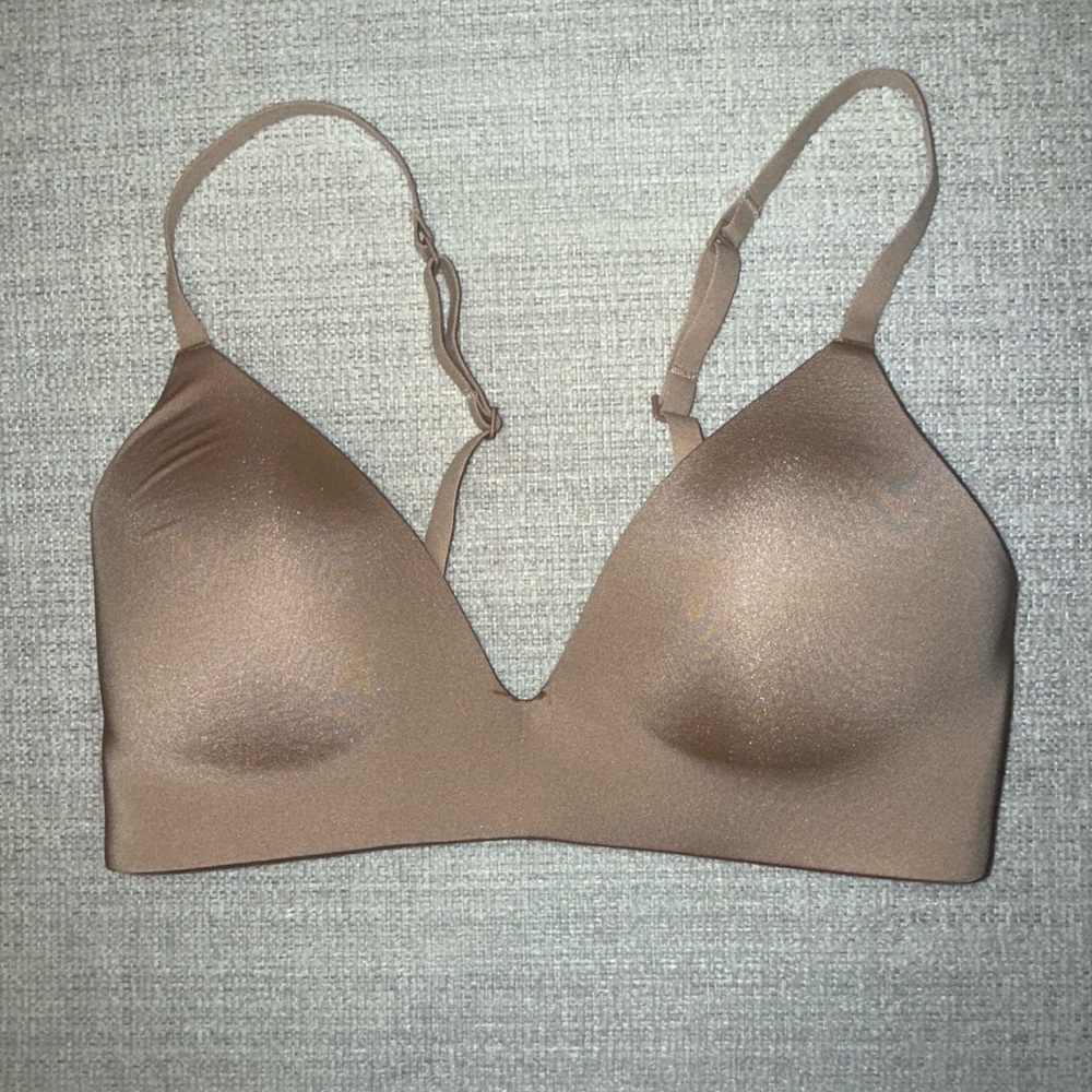 SKIMS Wireless Form T-Shirt Bra